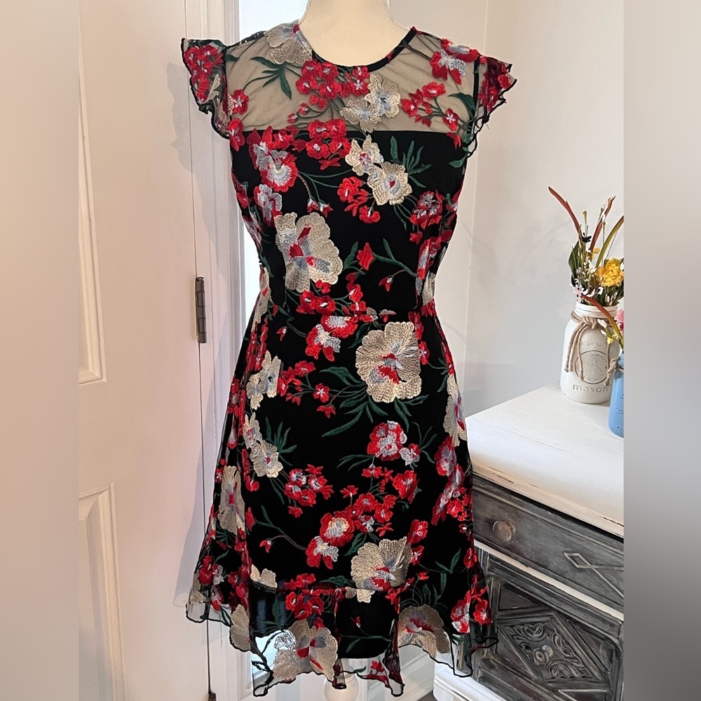 Donna Morgan Floral Embroidered Dress size 8